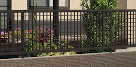 カムフィ、アルミフェンス