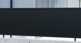 カムフィ、アルミフェンス