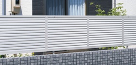 カムフィ、アルミフェンス