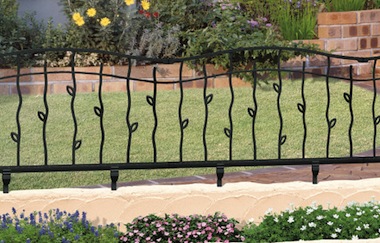 鋳物フェンスはエレガントなデザイン【エクステリア工事編】