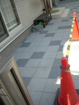 玄関までのアプローチ