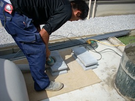 ハート形の風窓のある塗り壁