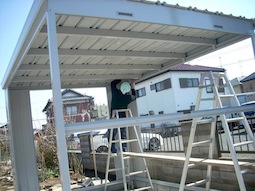 シャッター付き車庫の施工