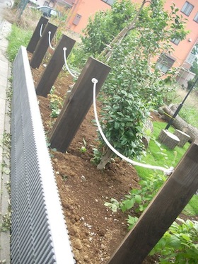 枕木のフェンス