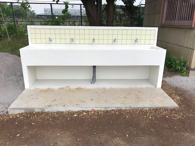 水飲み場を中学校に作ったエクステリア工事【子供たちは喜んでくれるかな？】