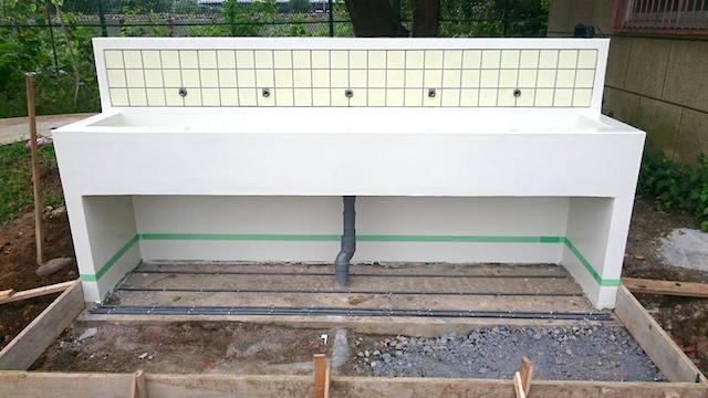 水飲み場を中学校に作ったエクステリア工事【子供たちは喜んでくれるかな？】