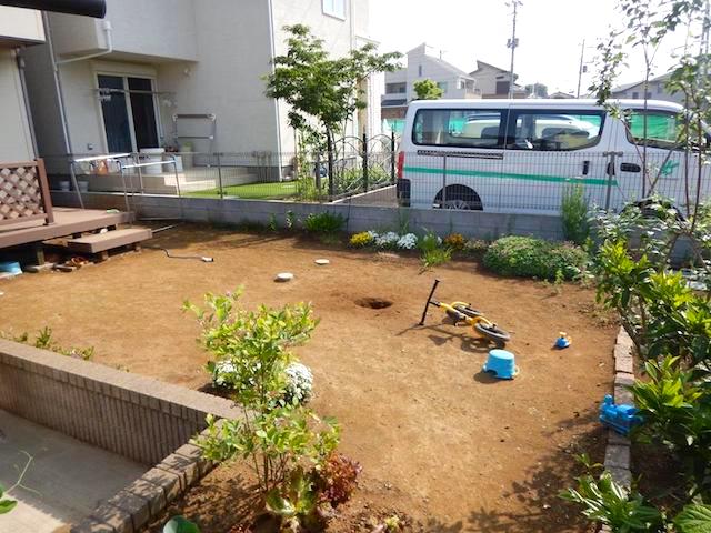 おしゃれなエクステリアリフォーム工事【もう雑草取りは必要ないですね★】